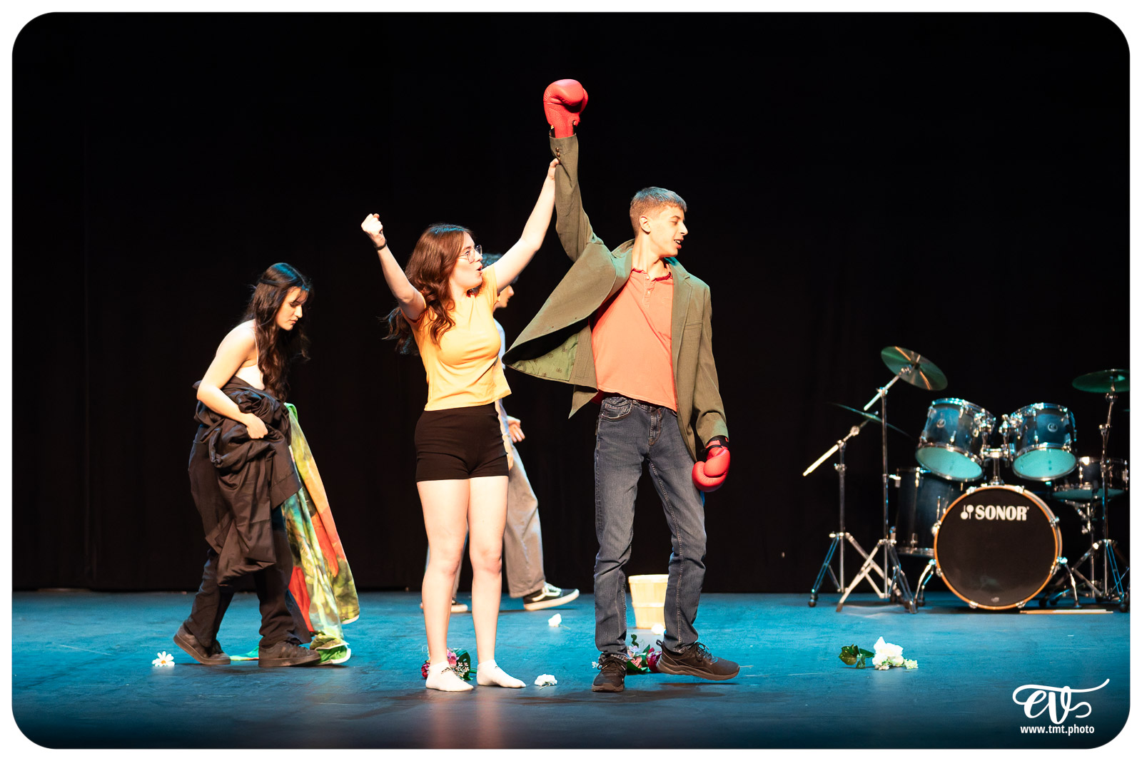 MAIS SONGEONS À RÉPÉTER S'IL VOUS PLAIT !